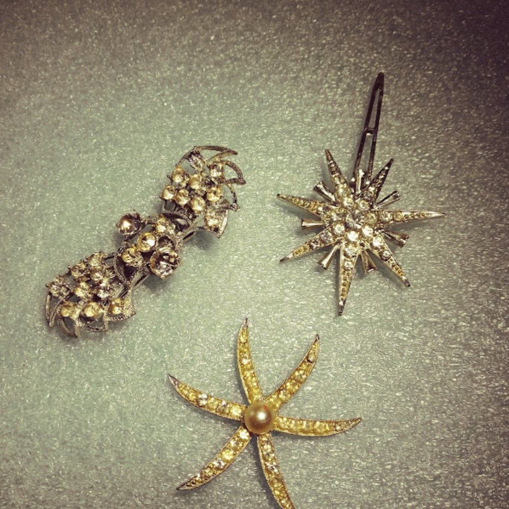 Vintage Lot of 3 Hair clips/pins.